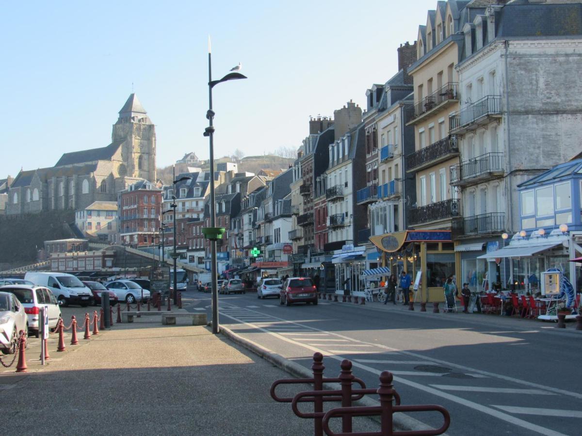 Entre Mer Et Falaises Le Treport Exterior photo